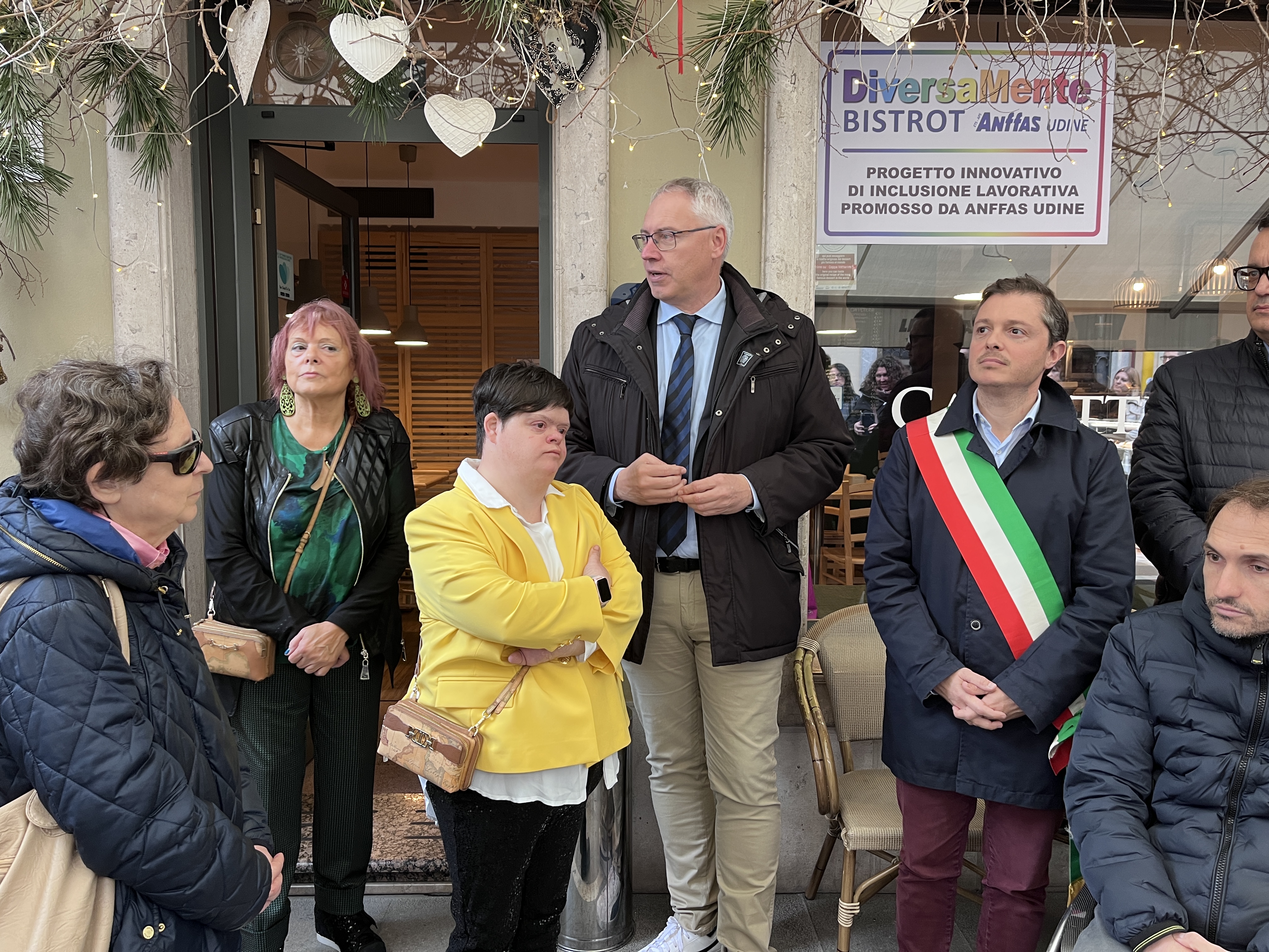 DISABILITÀ. BORDIN INAUGURA BISTROT A UD: INCLUSIONE LAVORO VERA SFIDA